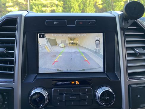Used 2018 Ford F150 King Ranch w/ Equipment Group 601A Luxury AWD/4WD image 26