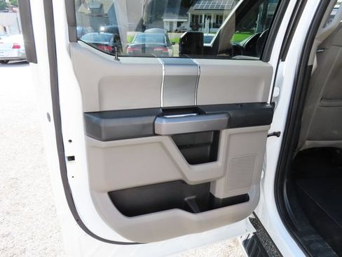 Used 2018 Ford F150 XLT w/ Equipment Group 302A Luxury AWD/4WD image 10