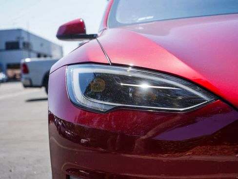Used 2023 Tesla Model S AWD/4WD image 10