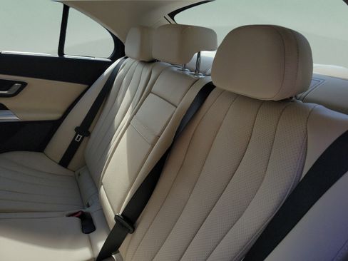 Used 2026 Mercedes-Benz E 350 Sedan image 22