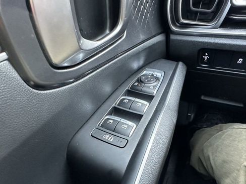 Certified 2024 Kia Sorento LX image 34