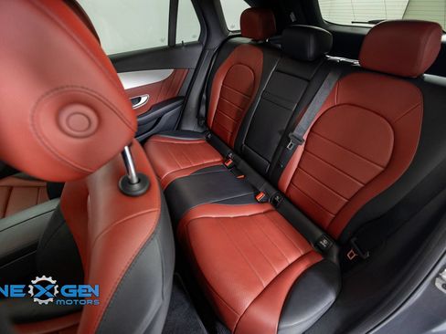 Used 2021 Mercedes-Benz GLC 300 4MATIC image 35