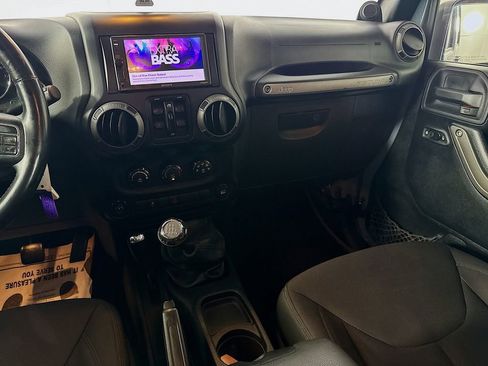Used 2014 Jeep Wrangler Unlimited Sport w/ Quick Order Package 23S AWD/4WD image 26