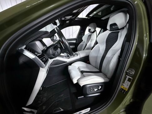 Used 2021 BMW X6 M w/ Executive Package image 17