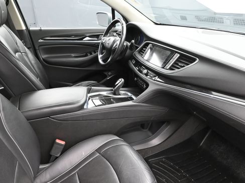 Used 2019 Buick Enclave Avenir w/ Avenir Technology Package image 28