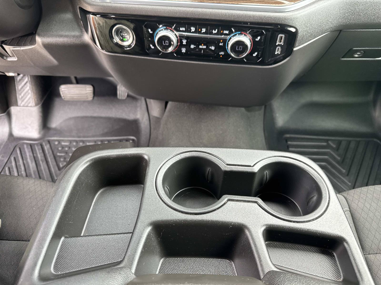 Used 2024 GMC Sierra 1500 Elevation AWD/4WD image 33