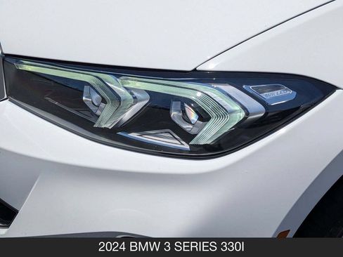 Used 2024 BMW 330i Sedan w/ Convenience Package RWD image 10