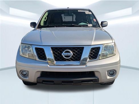 Used 2015 Nissan Frontier SV w/ SV Value Truck Package image 3