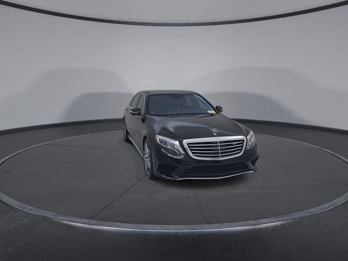 Used 2015 Mercedes-Benz S 63 AMG 4MATIC Sedan image 4