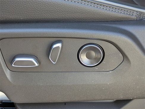 New 2026 GMC Sierra 3500 Denali w/ Denali Reserve Package image 19