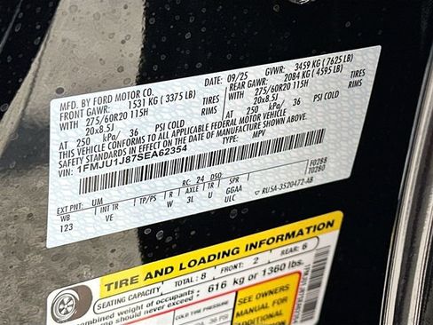 New 2025 Ford Expedition Active image 21