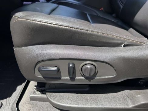 Used 2018 Chevrolet Traverse LT AWD/4WD image 20