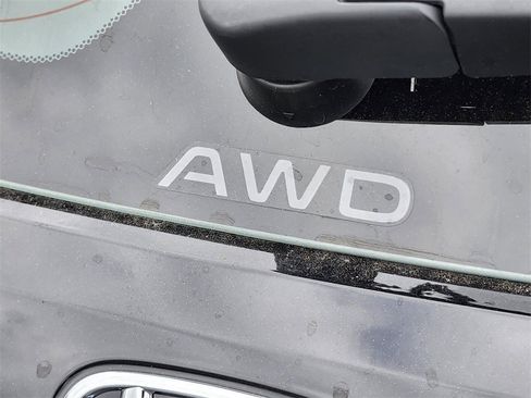 Used 2025 Honda HR-V LX image 7