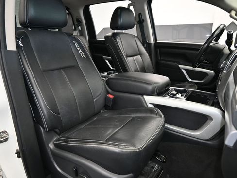 Used 2018 Nissan Titan PRO-4X w/ Pro-4x Convenience Package image 48