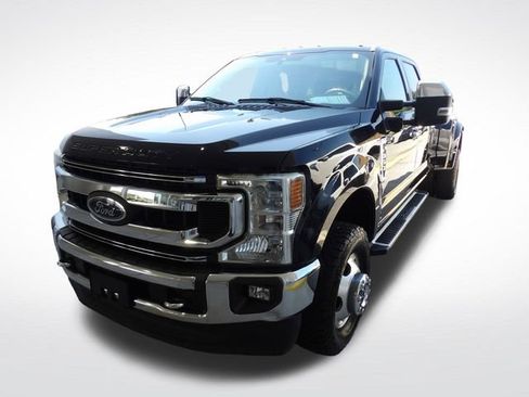 Used 2022 Ford F350 XLT w/ XLT Premium Package AWD/4WD image 9