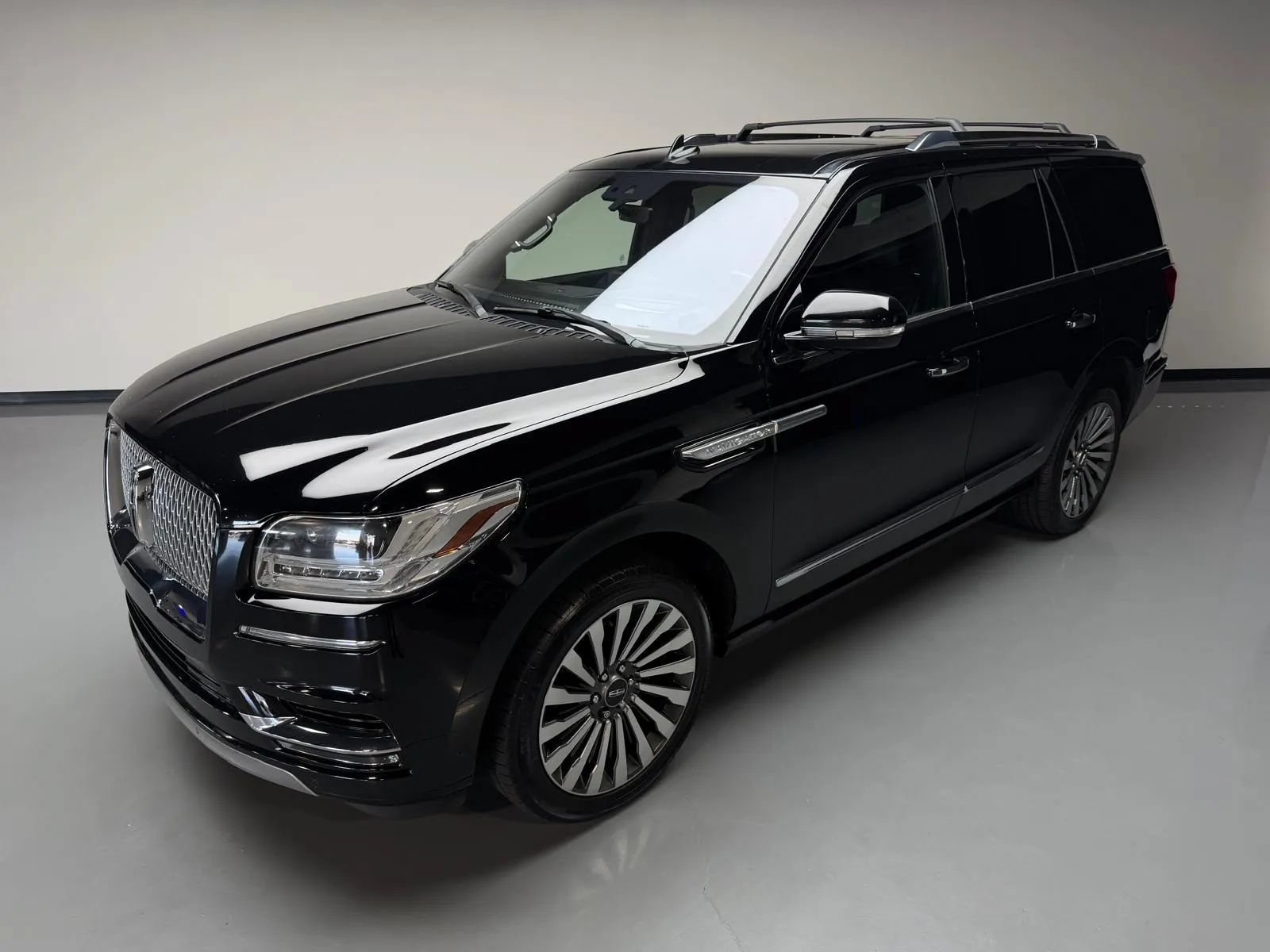Used 2018 Lincoln Navigator Reserve w/ Technology Package AWD/4WD image 50