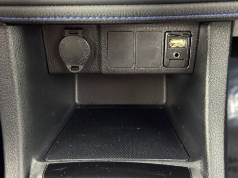 Used 2018 Toyota Corolla SE image 25