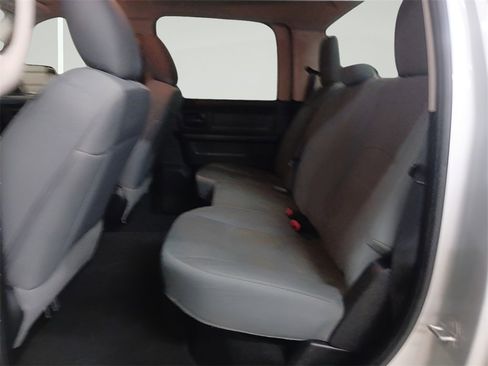 Used 2016 RAM 2500 Tradesman w/ Chrome Appearance Group image 18