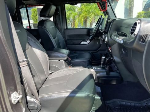 Used 2017 Jeep Wrangler Unlimited Rubicon image 21