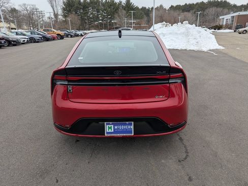 Used 2024 Toyota Prius XLE image 4