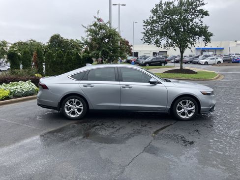 Used 2024 Honda Accord LX image 10