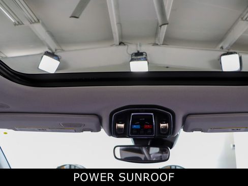 Used 2023 Jeep Grand Cherokee Limited image 21