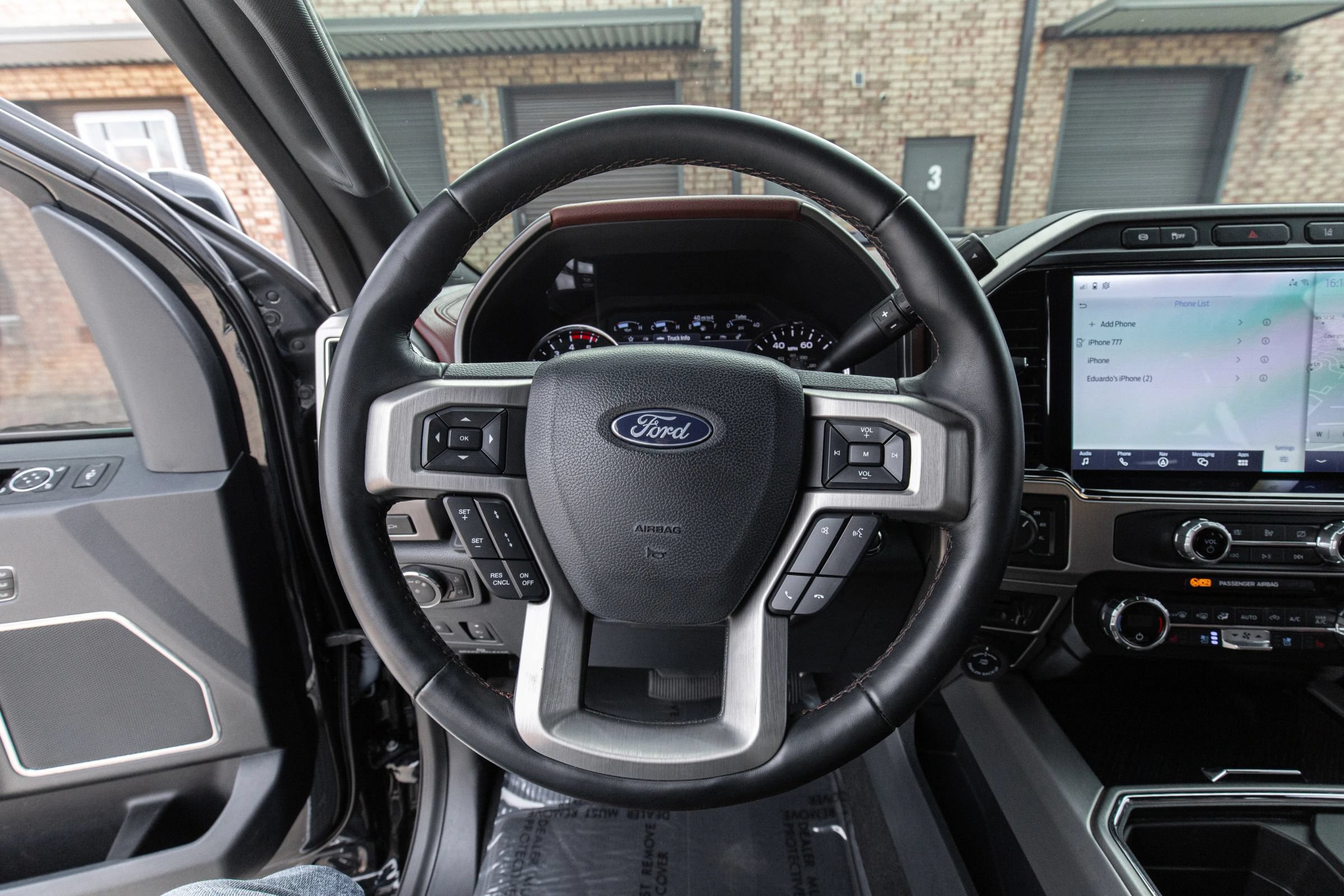 Used 2022 Ford F350 Platinum AWD/4WD image 30
