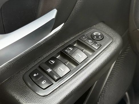Used 2019 RAM 1500 Big Horn AWD/4WD image 40