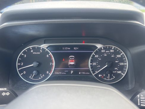 Used 2025 Nissan Rogue SV AWD/4WD image 11