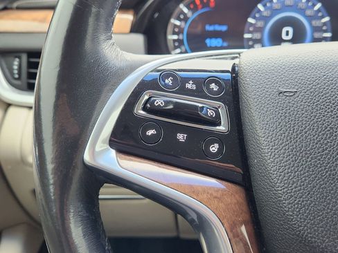 Used 2018 Cadillac XTS Premium Luxury image 32