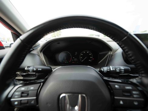 Used 2025 Honda HR-V EX-L image 15