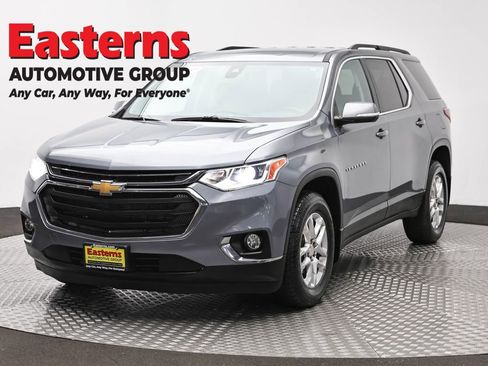 Used 2021 Chevrolet Traverse LT AWD/4WD image 1