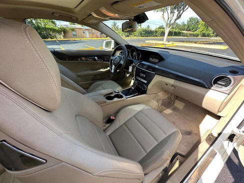 Used 2013 Mercedes-Benz C 250 Coupe image 9