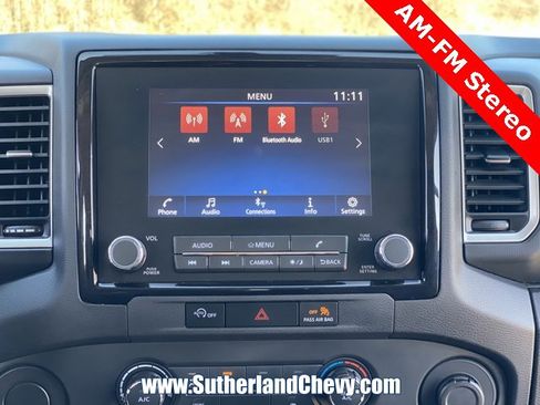 Used 2024 Nissan Frontier SV image 25