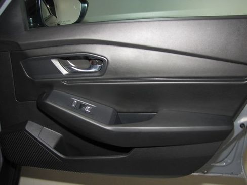 Certified 2025 Honda Accord SE image 21