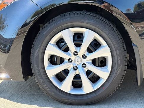 Used 2026 Toyota Corolla LE FWD image 8