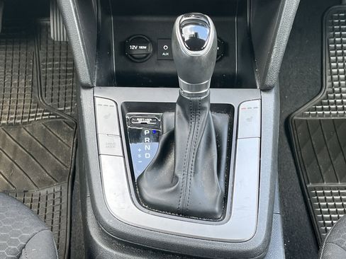 Used 2019 Hyundai Elantra Value Edition w/ Cargo Package FWD image 6