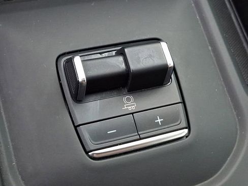 Used 2025 GMC Sierra 2500 Denali Ultimate w/ Max Trailering Package image 29