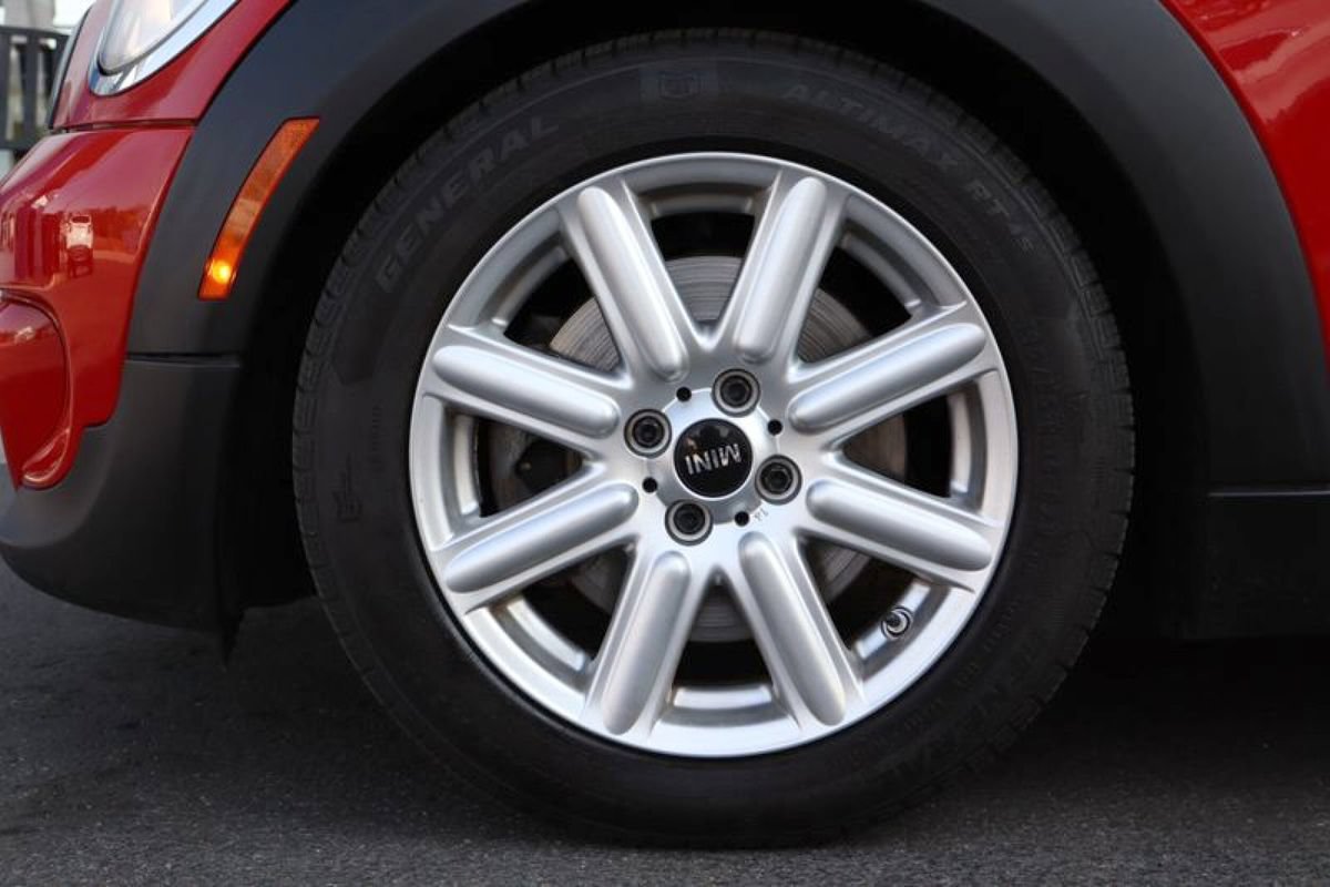 Used 2012 MINI Cooper S w/ Cold Weather Pkg FWD image 22