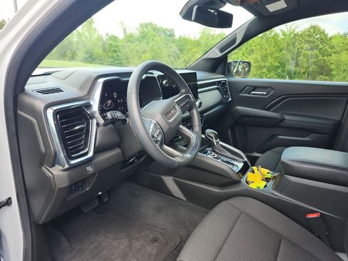 Certified 2023 GMC Canyon Elevation w/ Convenience Package image 12