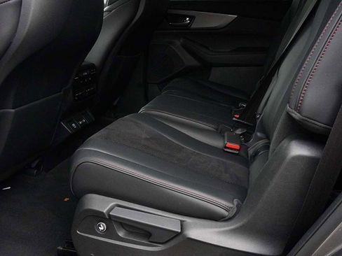 Used 2023 Acura MDX A-Spec image 30