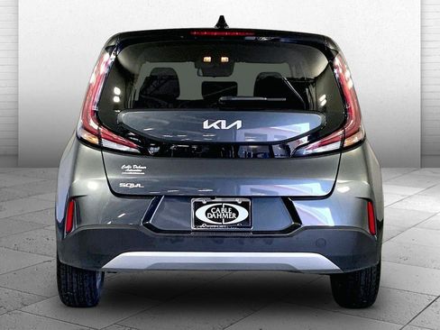 Certified 2025 Kia Soul LX w/ LX Technology Package image 3