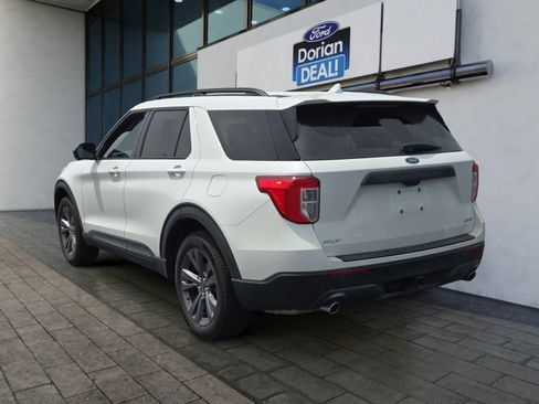 Certified 2023 Ford Explorer XLT w/ Equipment Group 202A AWD/4WD image 2