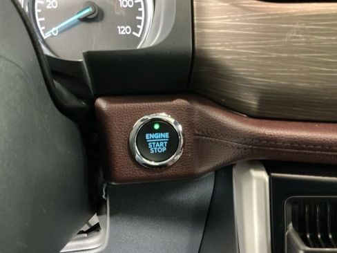 Used 2024 Ford Expedition Limited AWD/4WD image 20