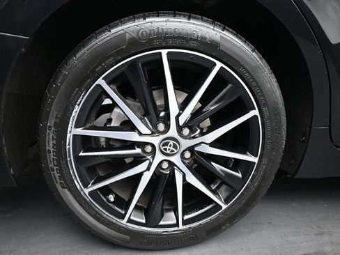 Used 2022 Toyota Camry SE FWD image 10