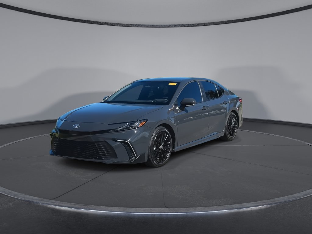 Used 2026 Toyota Camry SE FWD image 4