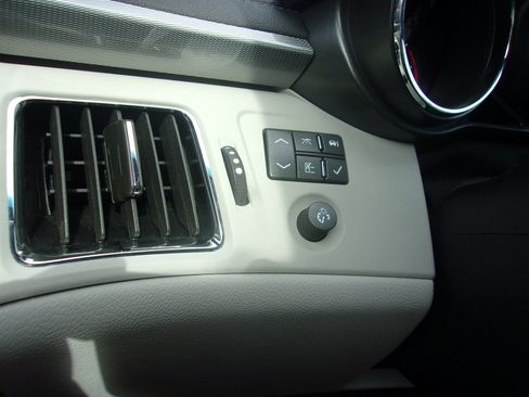 Used 2014 Cadillac CTS V RWD image 17
