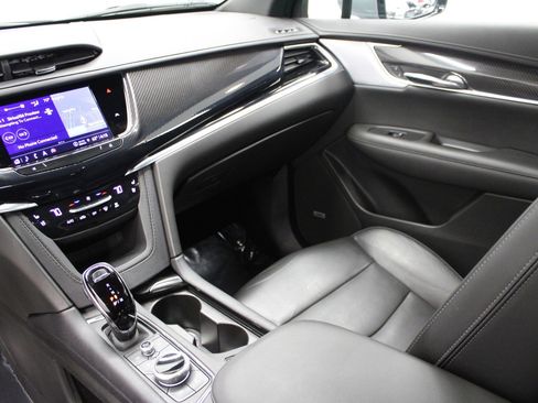 Certified 2024 Cadillac XT6 Sport w/ LPO, Floor Liner Package image 27