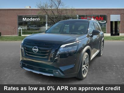 New 2025 Nissan Pathfinder Platinum