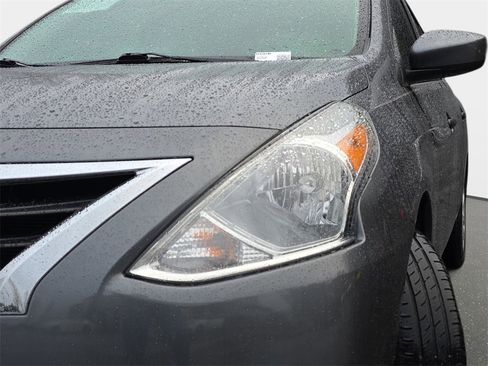 Used 2019 Nissan Versa S Plus image 33